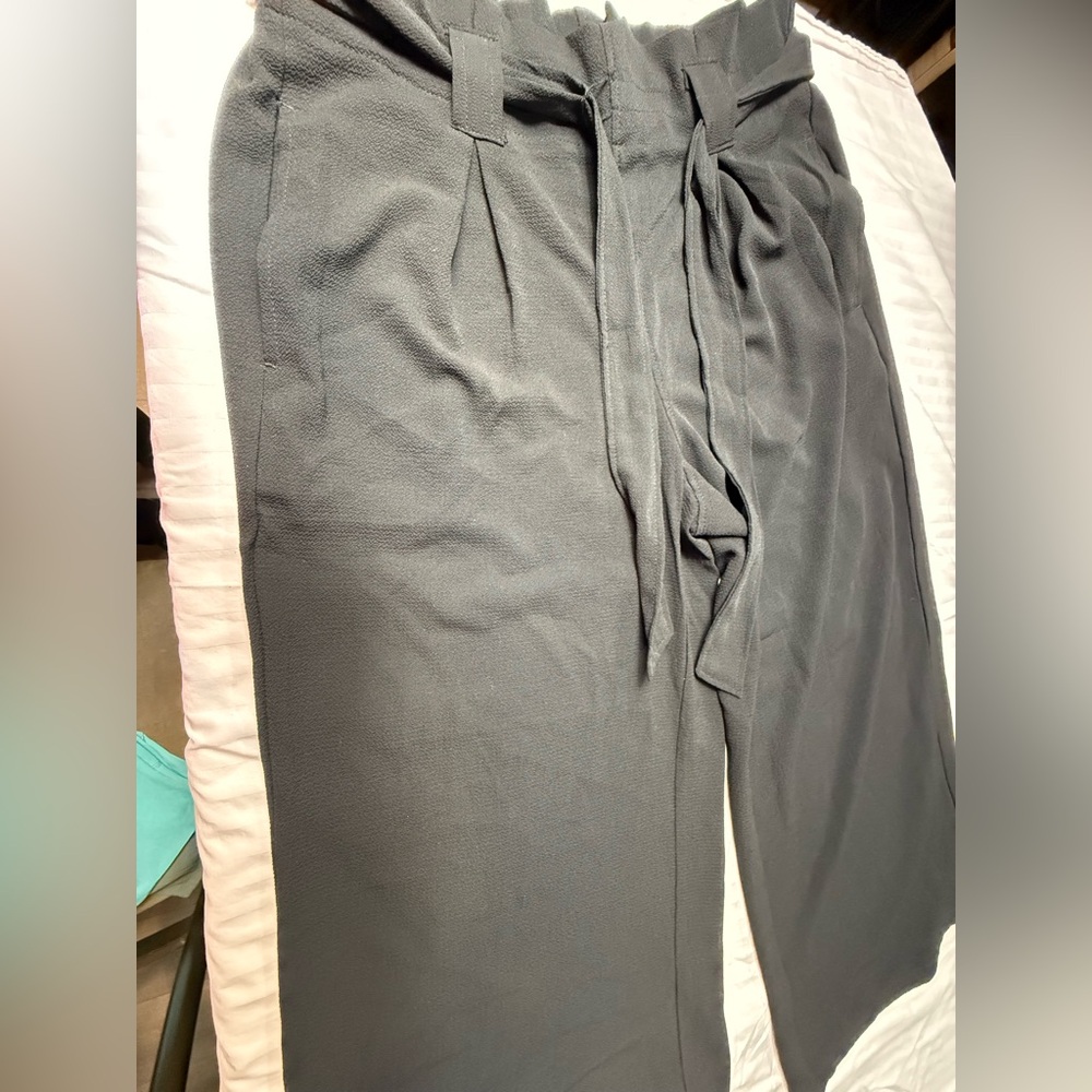 High-Waist Paperbag Tie Front Pants - Black